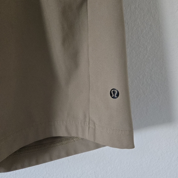 Lululemon ABC Short 9" in Tan color Classic Fit Warpstreme Fabric size 34 - Picture 5 of 16